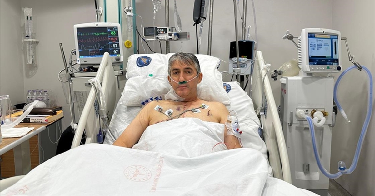 Kalp krizi sonrası şok cihazıyla hayata döndürülen hasta yeni kalbine kavuştu