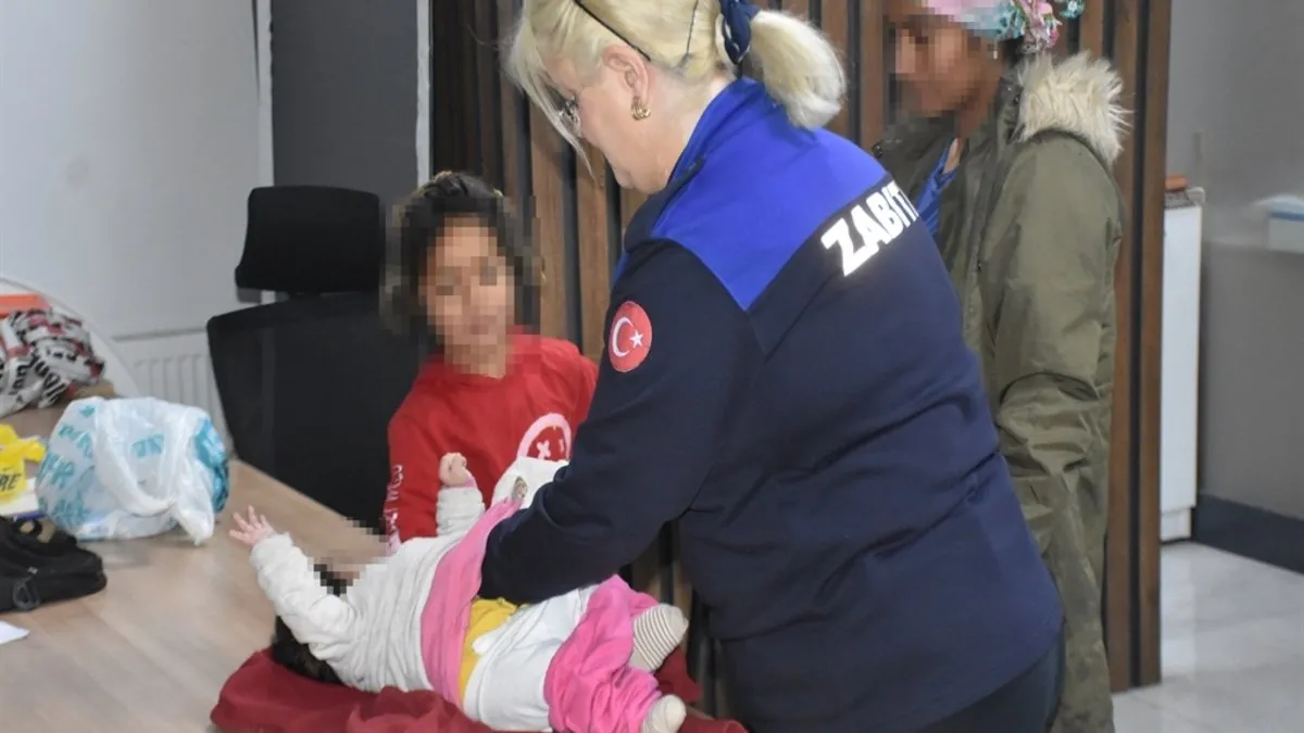 Niğde’de dilenci operasyonu: Paralar bebeğin bezinden çıktı!