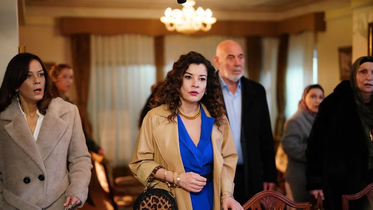 Bir Gece Masalı’nda Asaf Bey köşkünde işler karıştı!