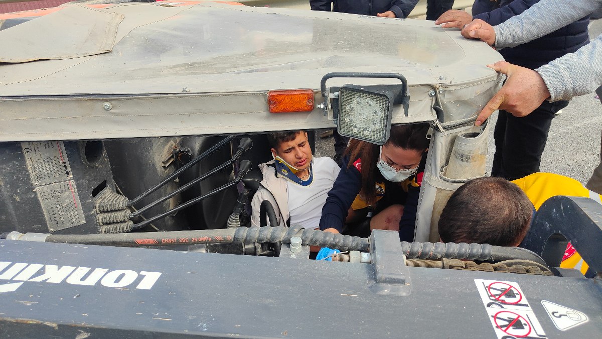 Aydın’da forklift devrildi, genç işçi altında kaldı